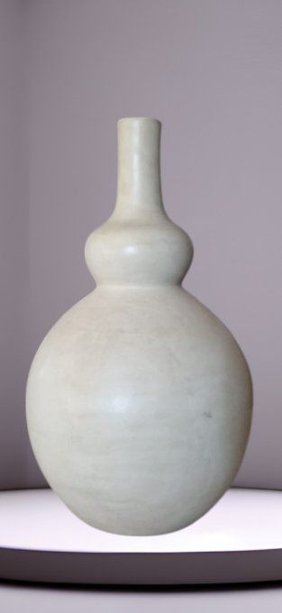 HDP17. Vase Heliza